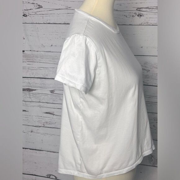 Forever 21 White Short Sleeve Tee - Picture 2 of 6